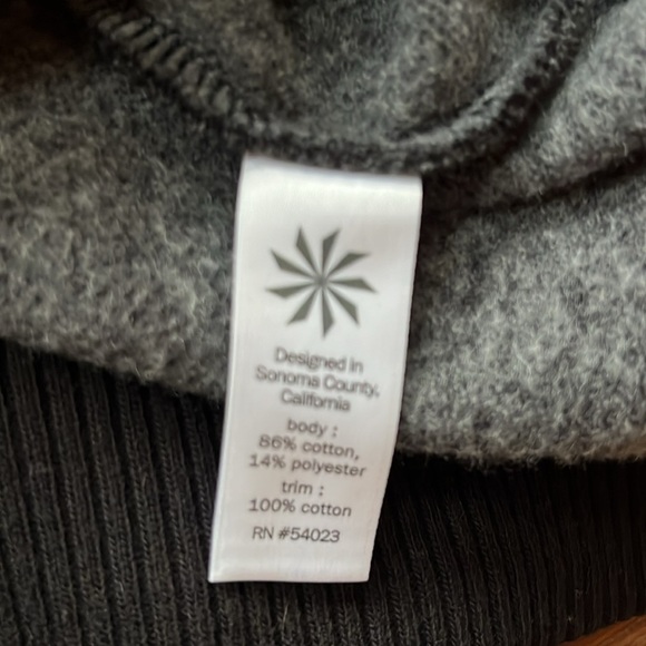 Athleta Sweatshirt - Size Small - Picture 10 of 10